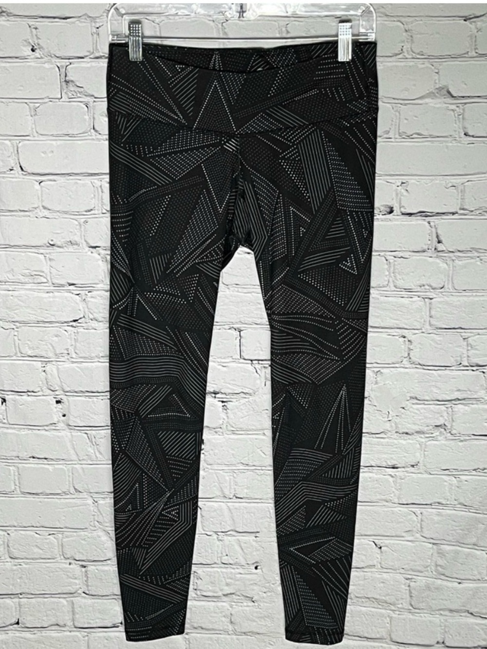 Old Navy Black Geometric Leggings